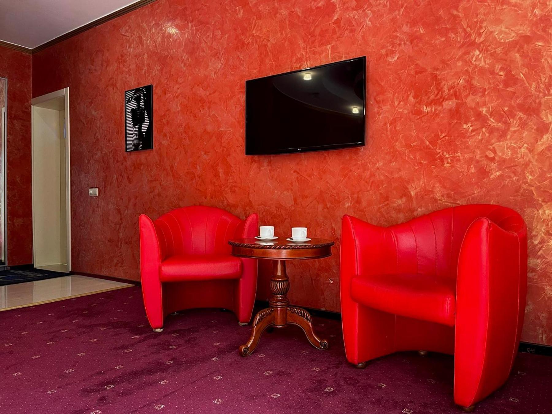 Aqvium Hotel Dnipro Exterior photo